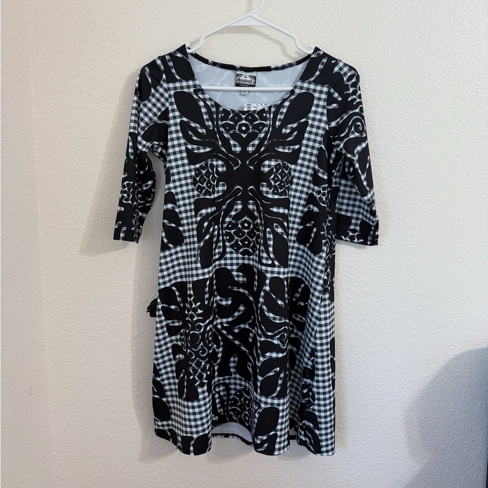 ❌SOLD❌Manuhealii Alana Dress in Lava